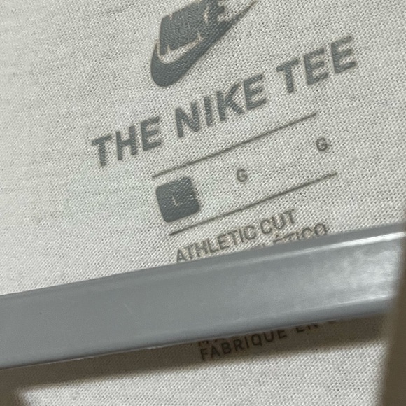 Nike Short Sleeve Athletic Cut Graphic Tee, Size L Athleisure Casual Streetwear - Picture 3 of 4